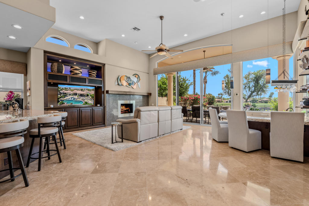 49568 Via Conquistador Property Photo 4