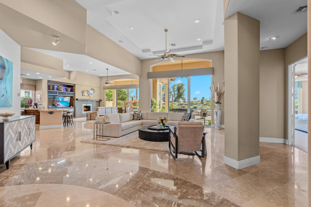 49568 Via Conquistador Property Photo 5