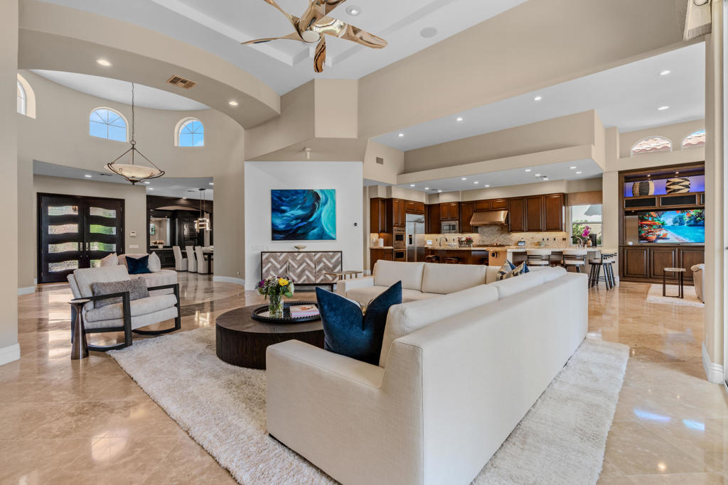 49568 Via Conquistador Property Photo 6