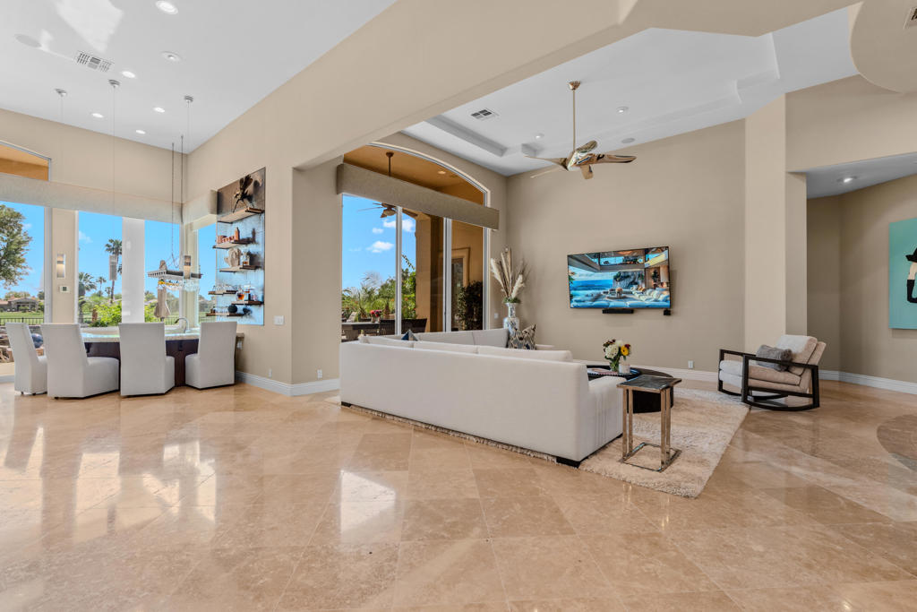 49568 Via Conquistador Property Photo 8
