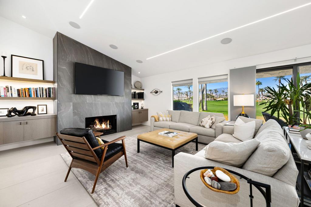 44841 Desert Horizons Drive Property Photo 1