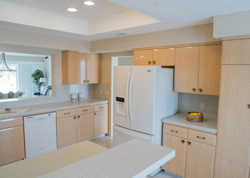 529 Desert Falls Drive N Property Photo 14