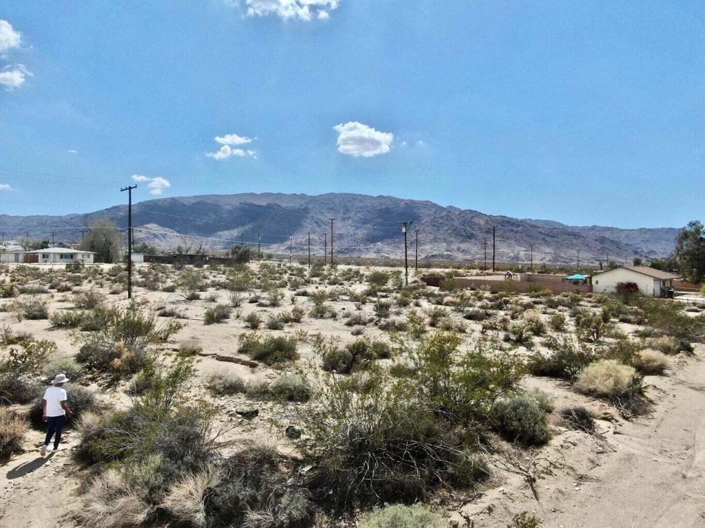 219 Serrano Way Property Photo 2