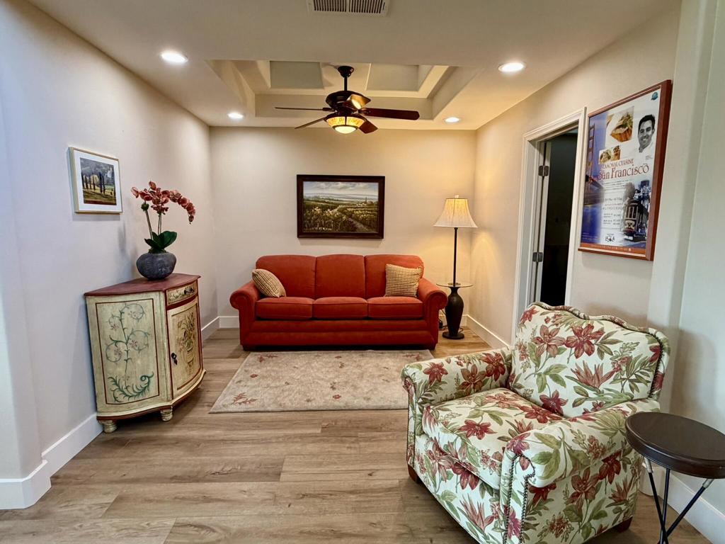 205 Las Lomas Property Photo 10