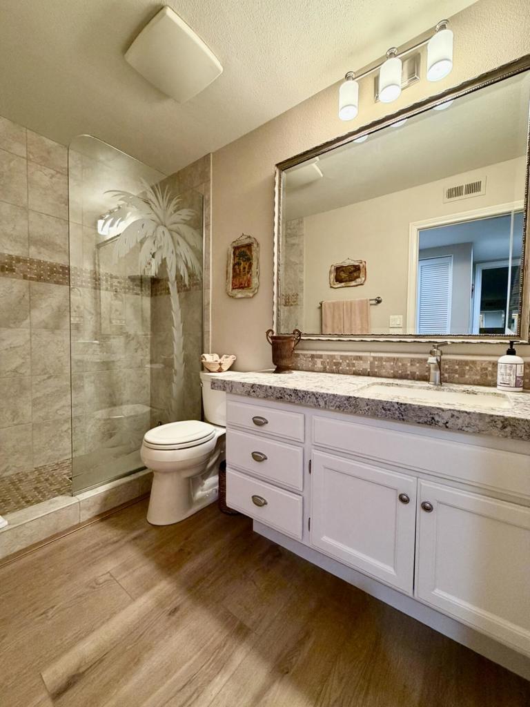 205 Las Lomas Property Photo 16