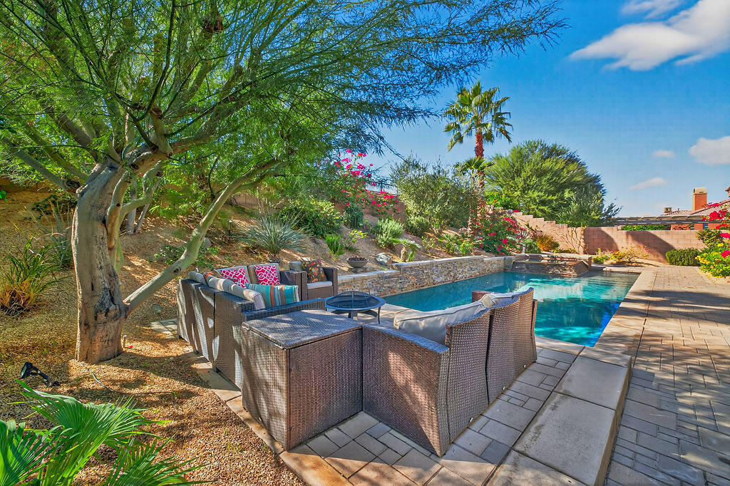 35831 Raphael Drive Property Photo 2