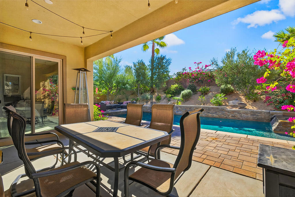 35831 Raphael Drive Property Photo 3