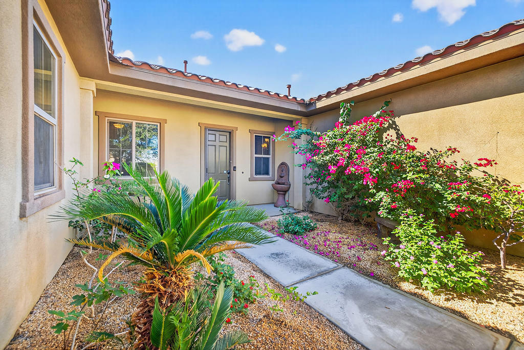 35831 Raphael Drive Property Photo 4