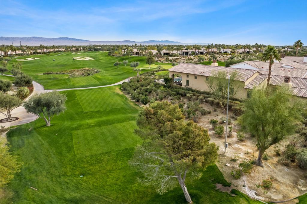 58380 Aracena Property Photo 7