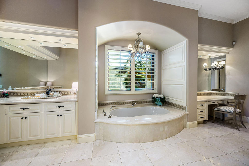 542 Mesquite Hills Property Photo 18