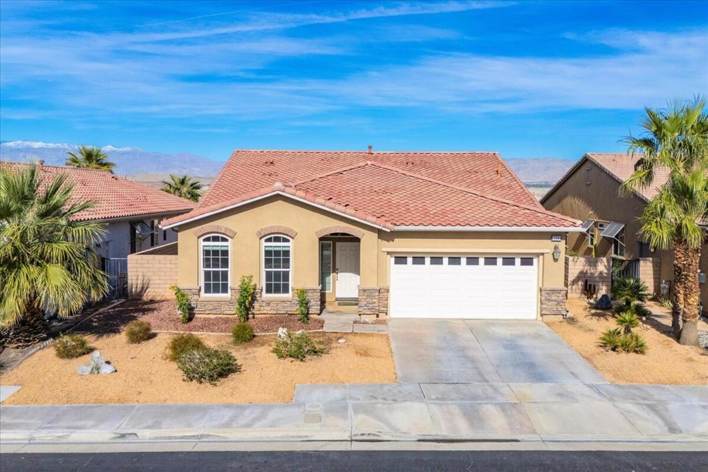 2590 Windmill Way Property Photo 1
