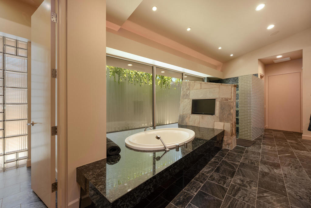 9 Rockcrest Drive Property Photo 36