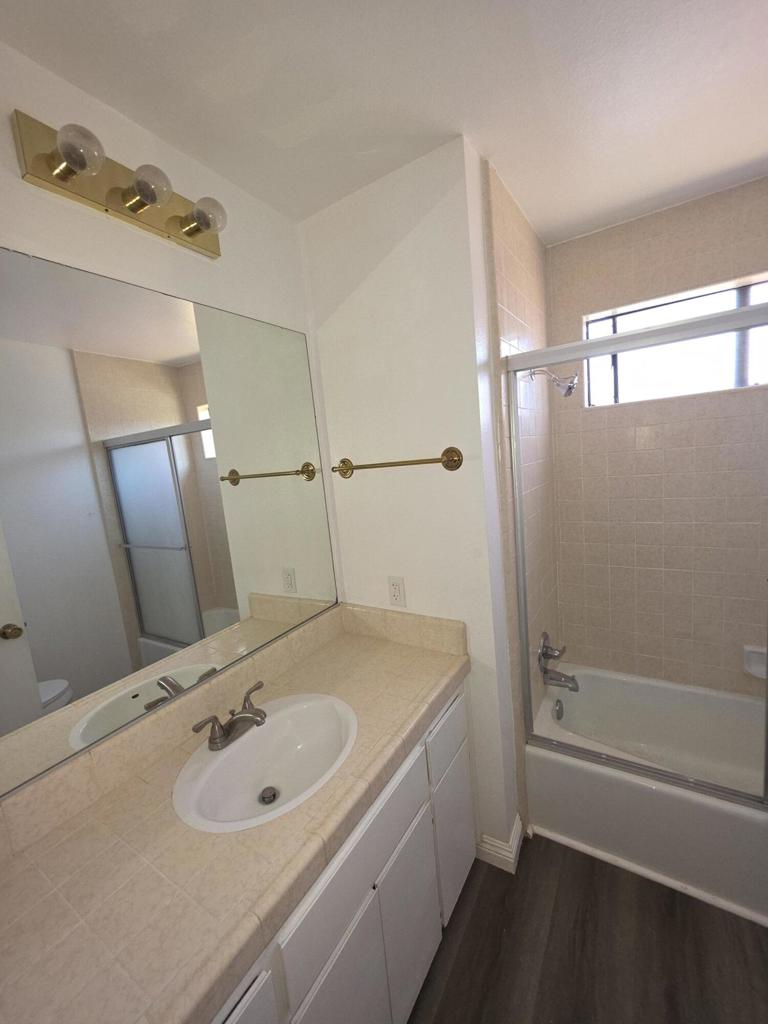 464 E Calle Begonia Property Photo 16