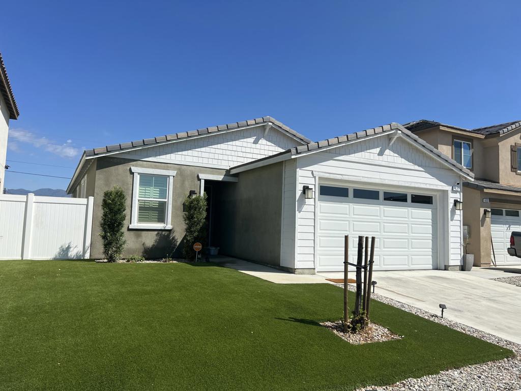 426 E Orchard Street Property Photo 1
