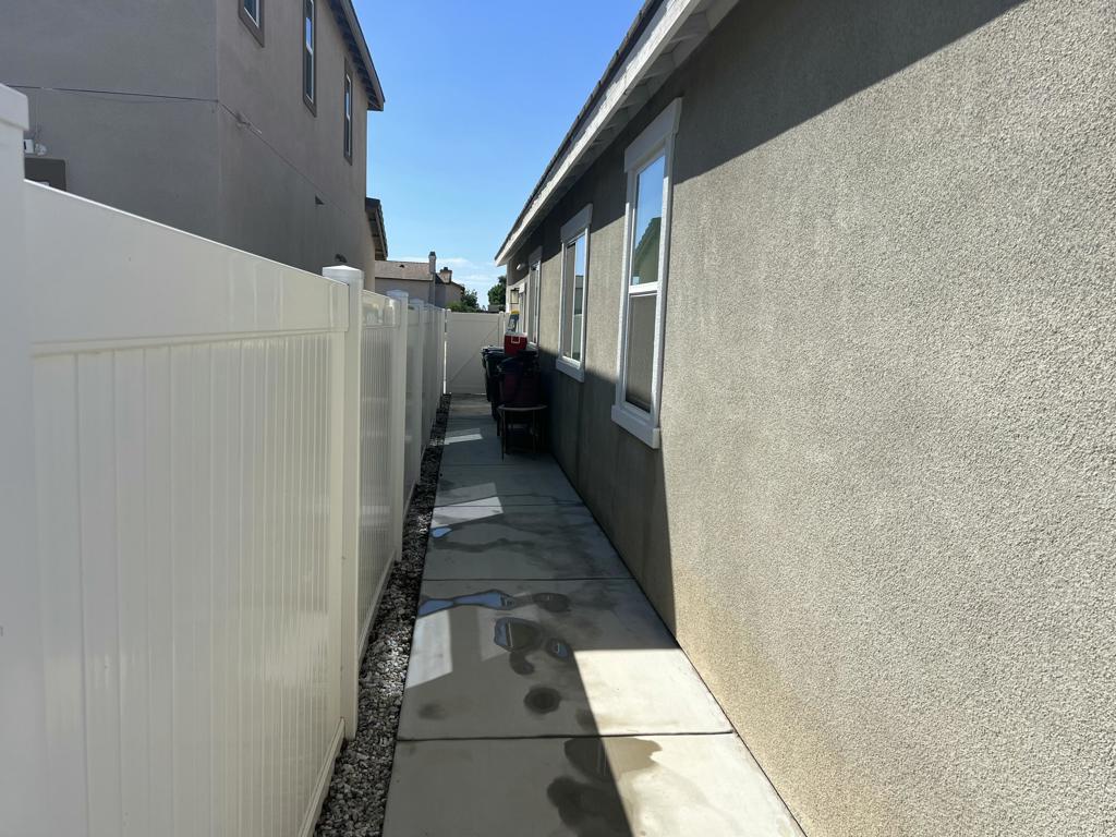 426 E Orchard Street Property Photo 3