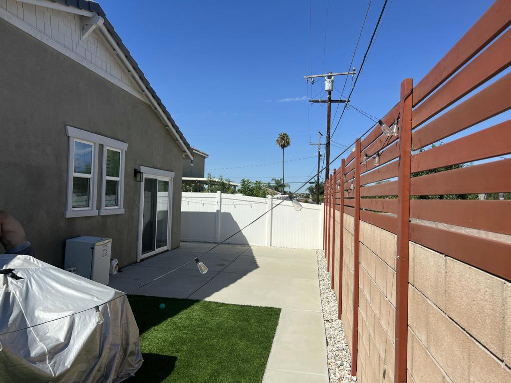 426 E Orchard Street Property Photo 4