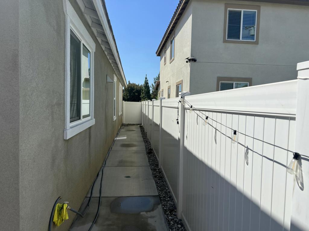 426 E Orchard Street Property Photo 5