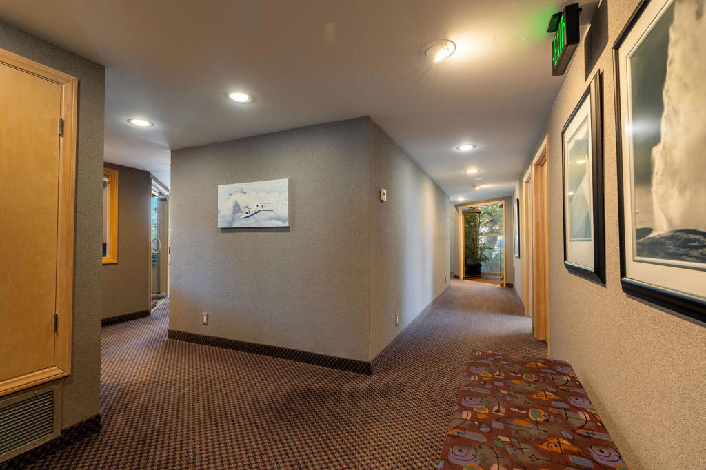 181 Civic Drive 1 Property Photo 12