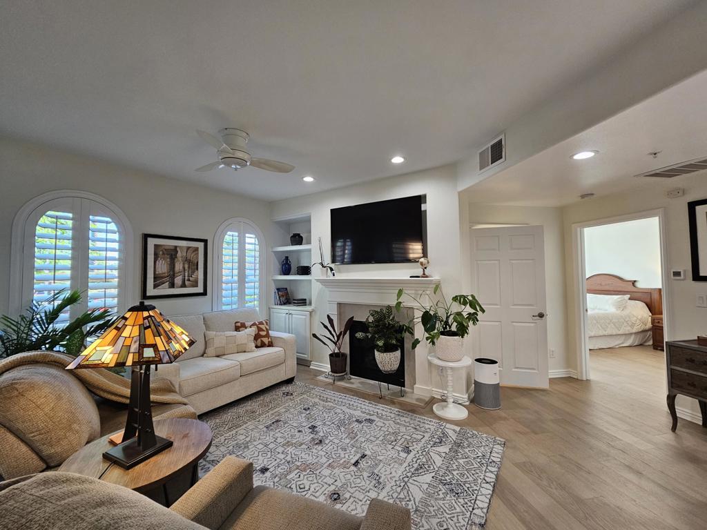 45245 Seeley Drive 18d Property Photo 10