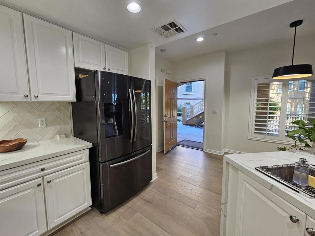 45245 Seeley Drive 18d Property Photo 24