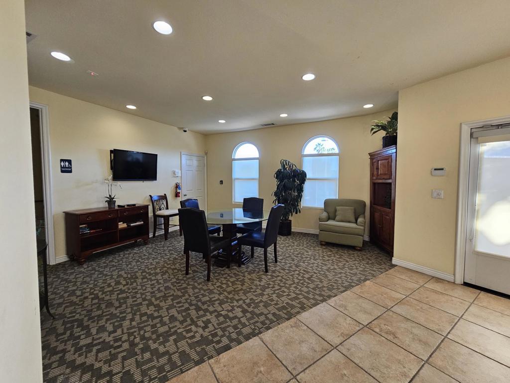 45245 Seeley Drive 18d Property Photo 38