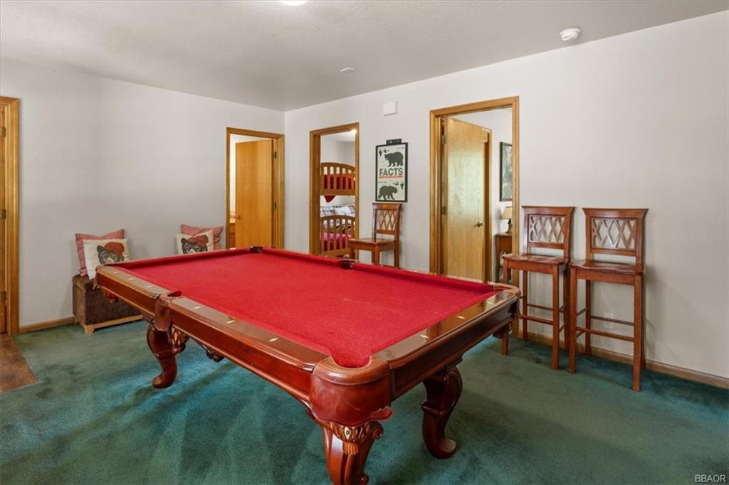 1396 La Crescenta Drive Property Photo 14