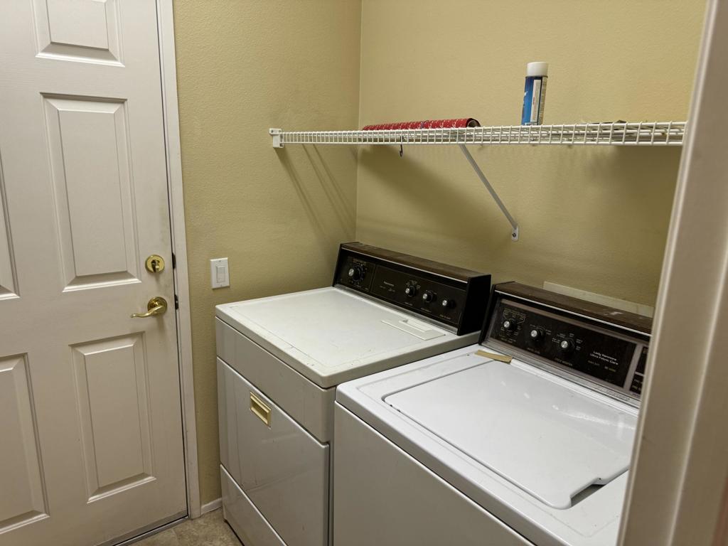 78464 Glastonbury Way Property Photo 4