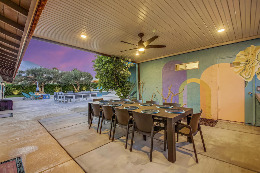 2230 Tamarisk Road Property Photo 7