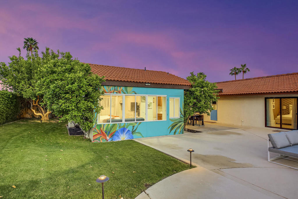 2230 Tamarisk Road Property Photo 11