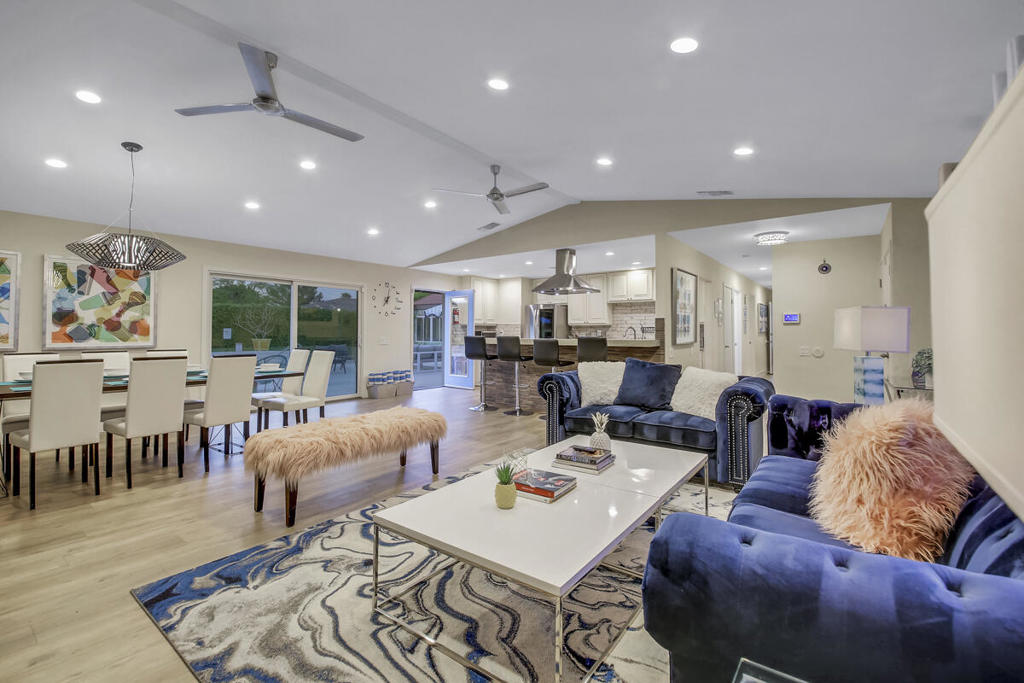 2230 Tamarisk Road Property Photo 33