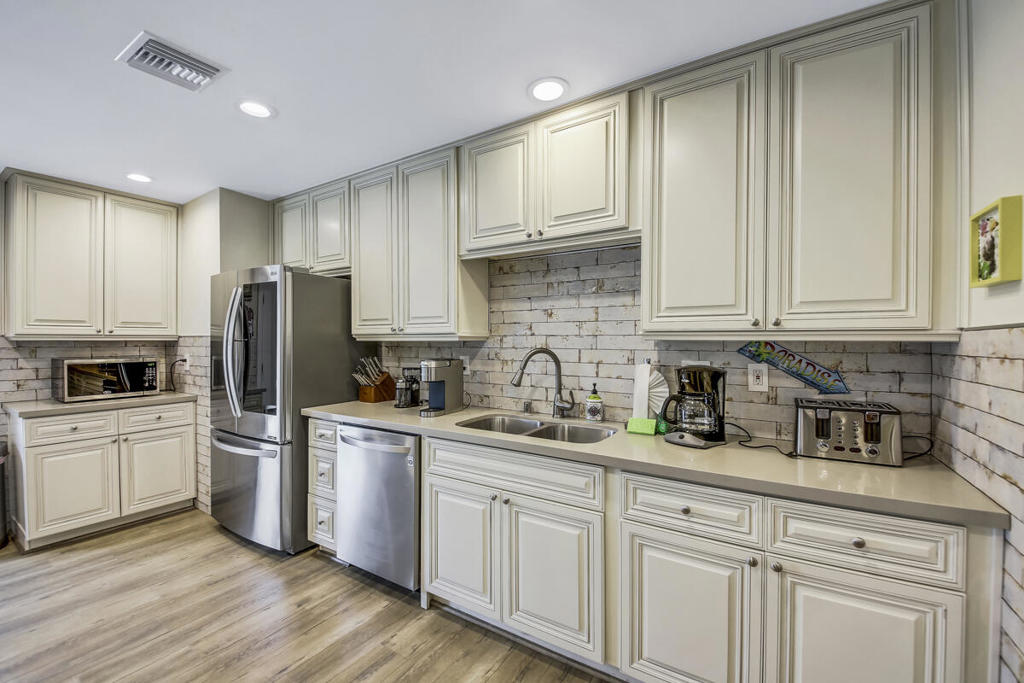 2230 Tamarisk Road Property Photo 42