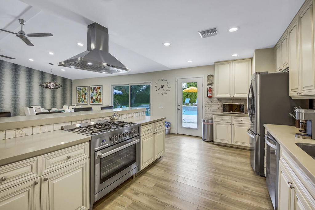 2230 Tamarisk Road Property Photo 43