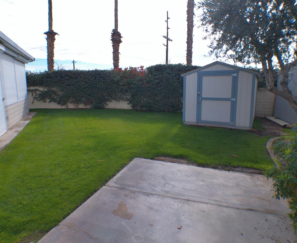 84136 Ave 44,206 206 Property Photo 4