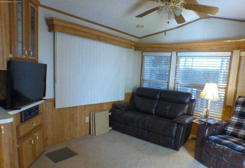 84136 Ave 44,206 206 Property Photo 24