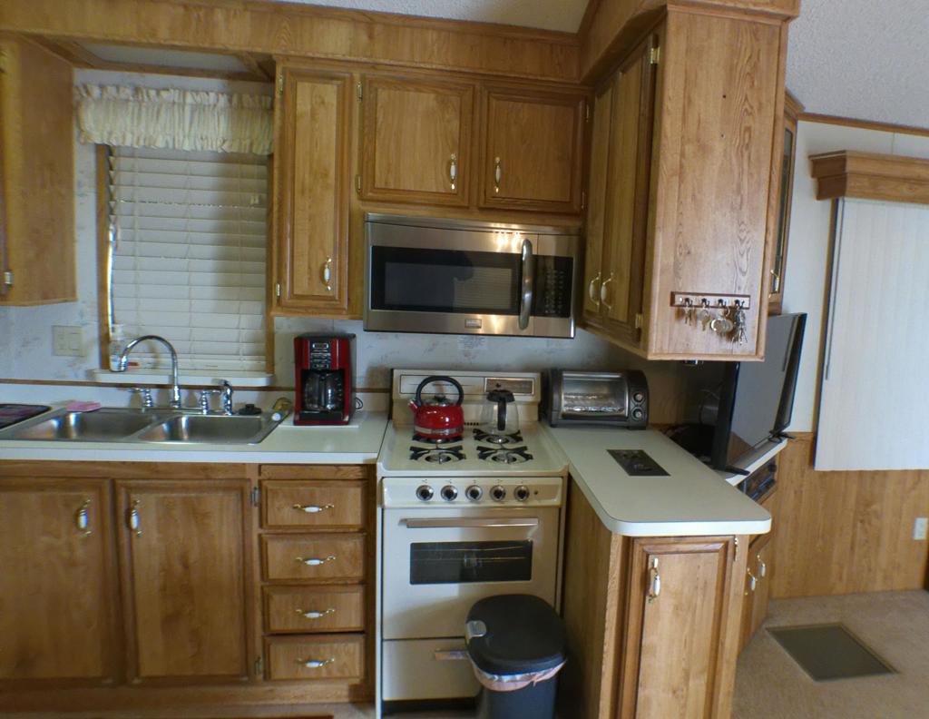 84136 Ave 44,206 206 Property Photo 25