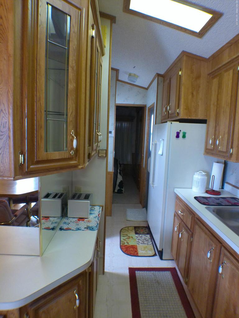 84136 Ave 44,206 206 Property Photo 30