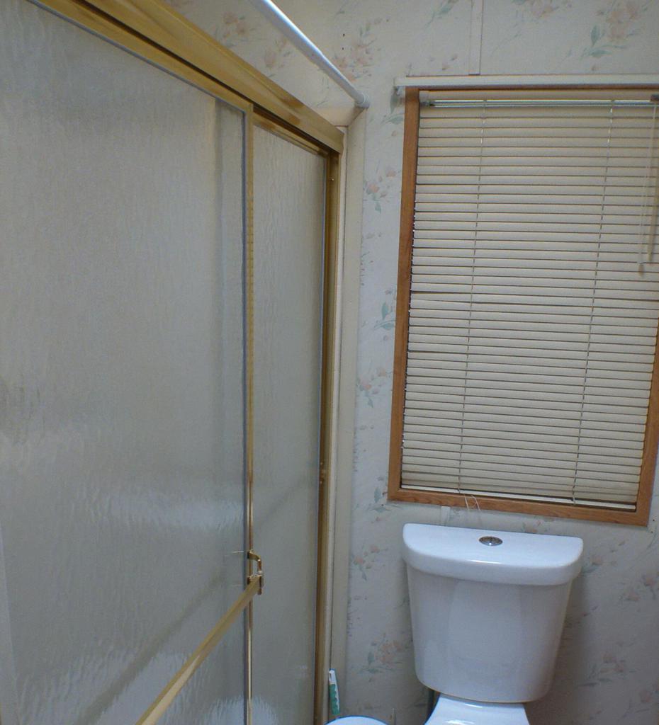 84136 Ave 44,206 206 Property Photo 33