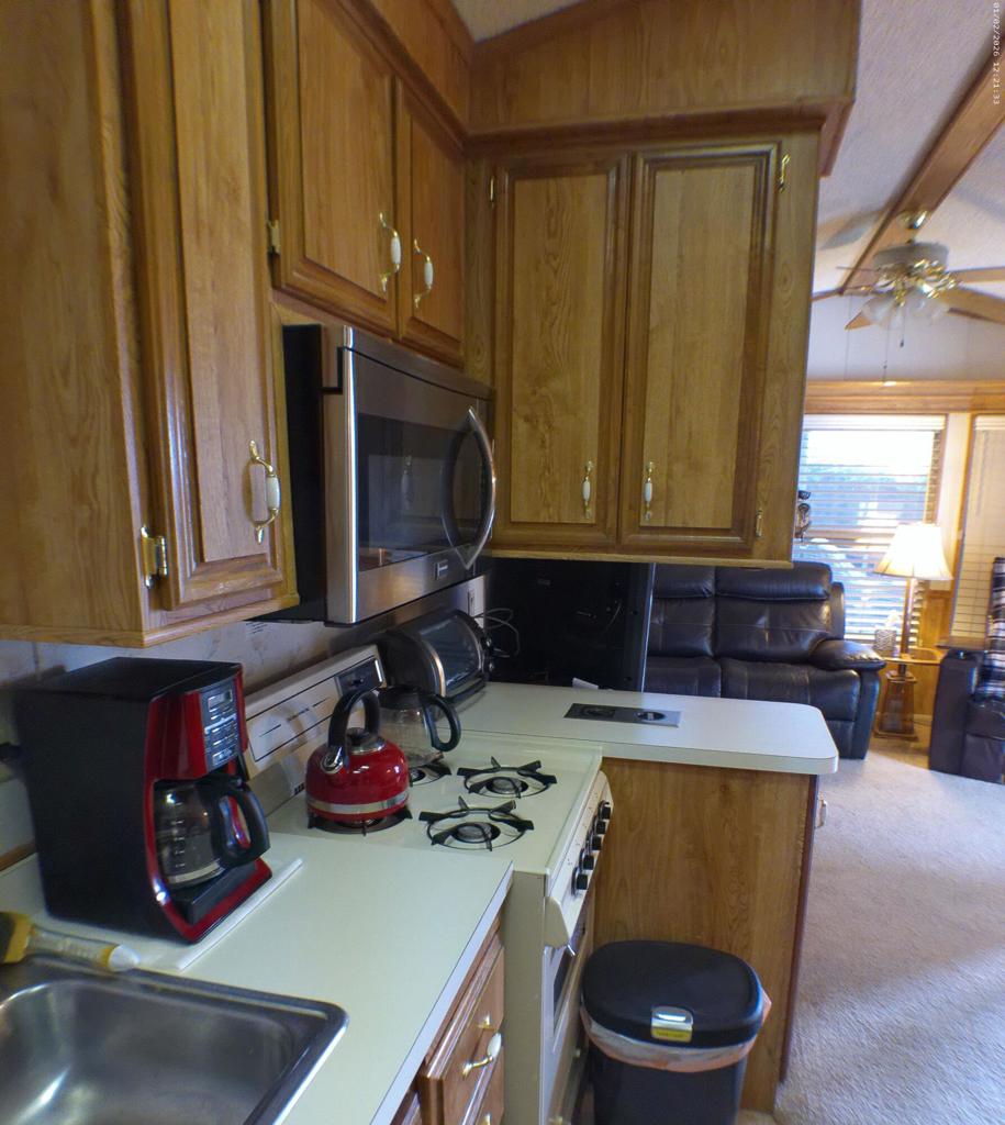 84136 Ave 44,206 206 Property Photo 44