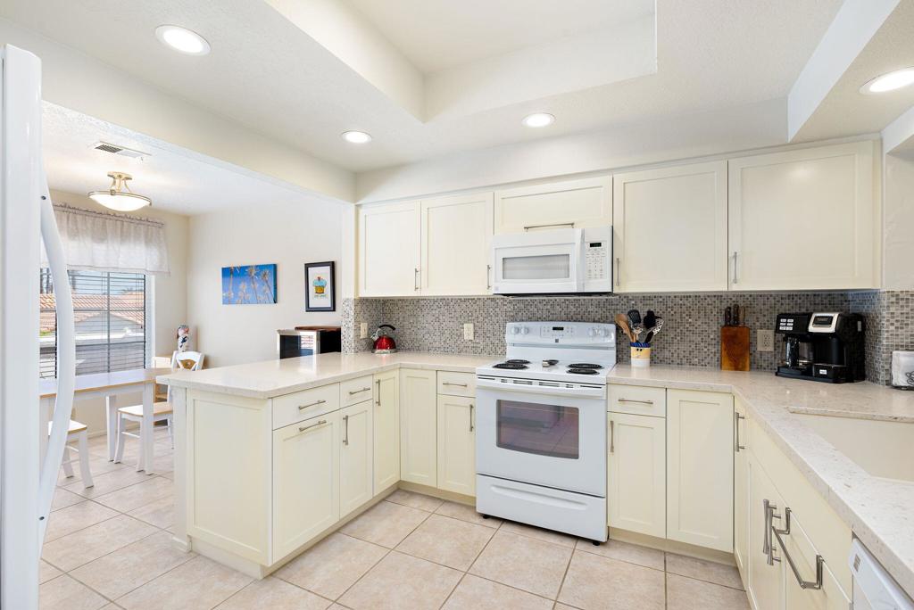 189 Desert Falls Circle Property Photo 15