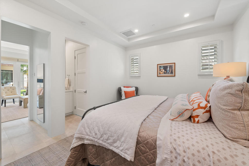 81722 Andalusia Property Photo 42