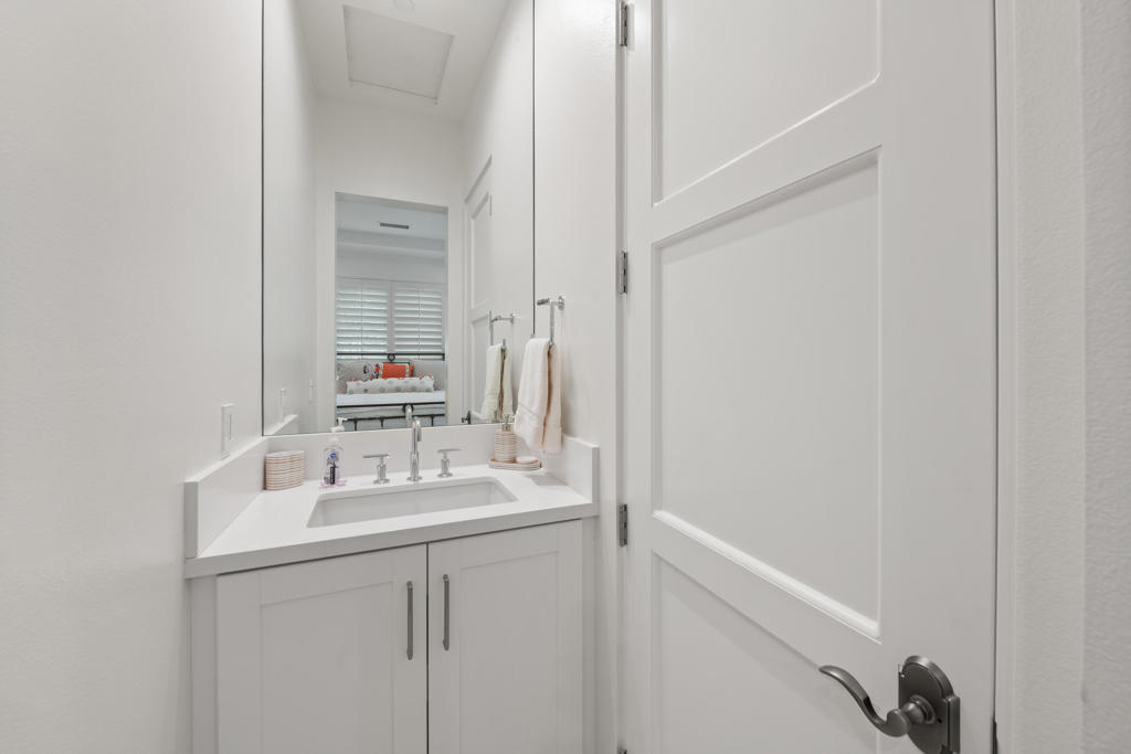81722 Andalusia Property Photo 43