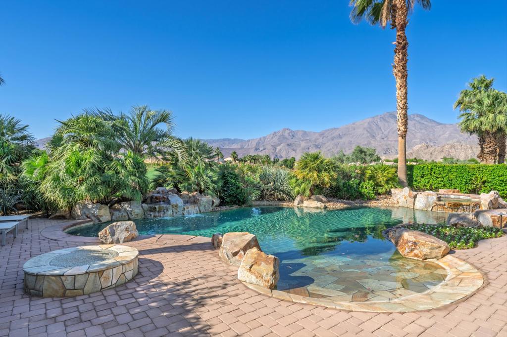 58170 Aracena Property Photo 3