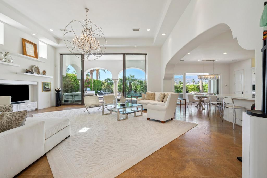 58170 Aracena Property Photo 12