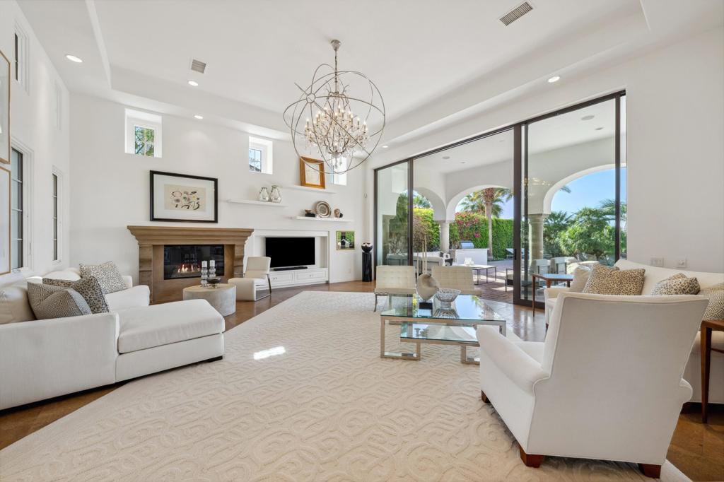 58170 Aracena Property Photo 13