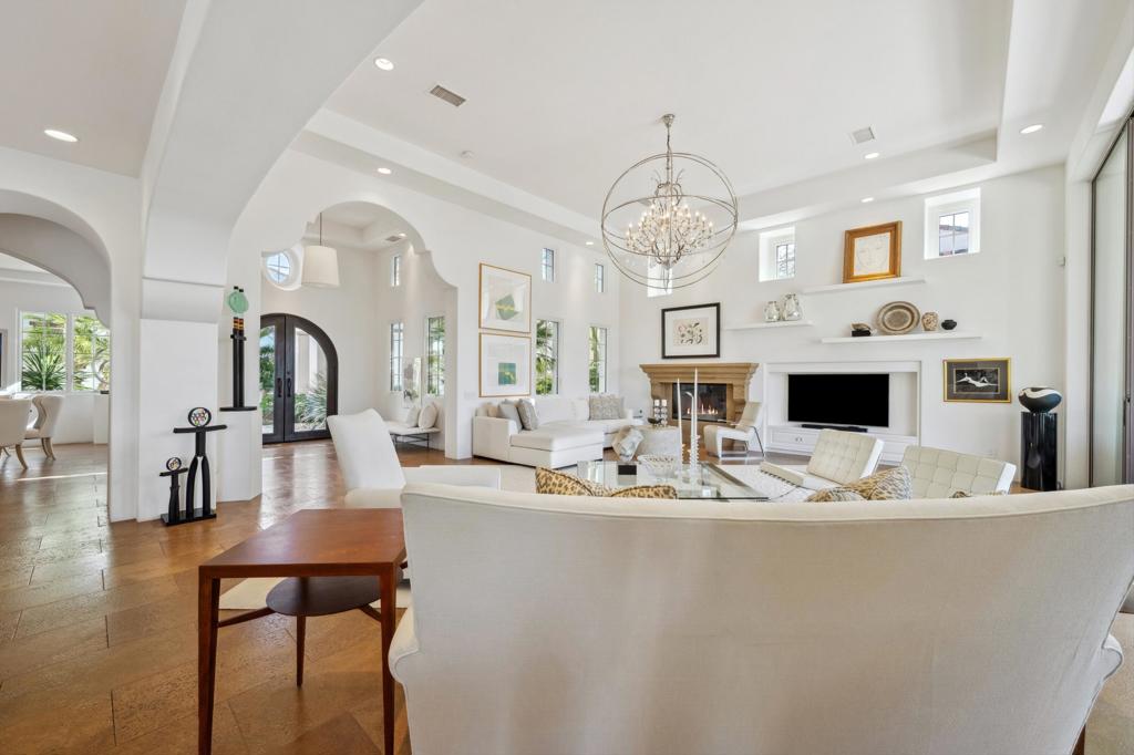 58170 Aracena Property Photo 15