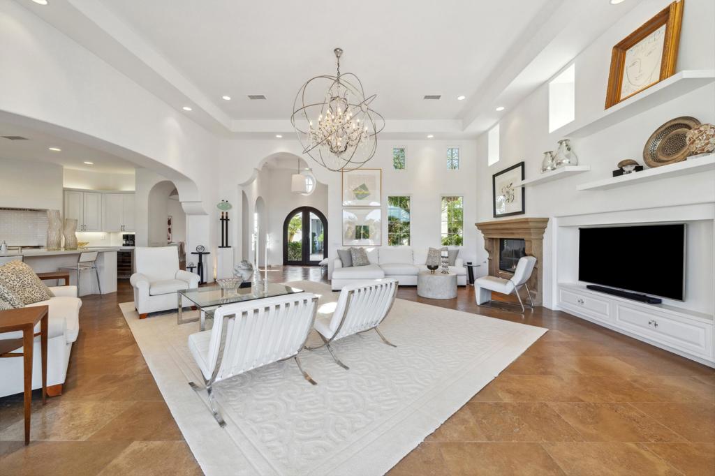 58170 Aracena Property Photo 16