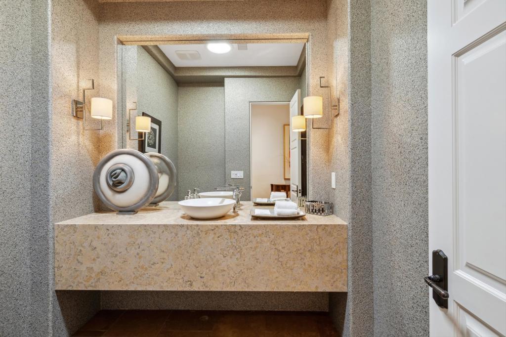 58170 Aracena Property Photo 31