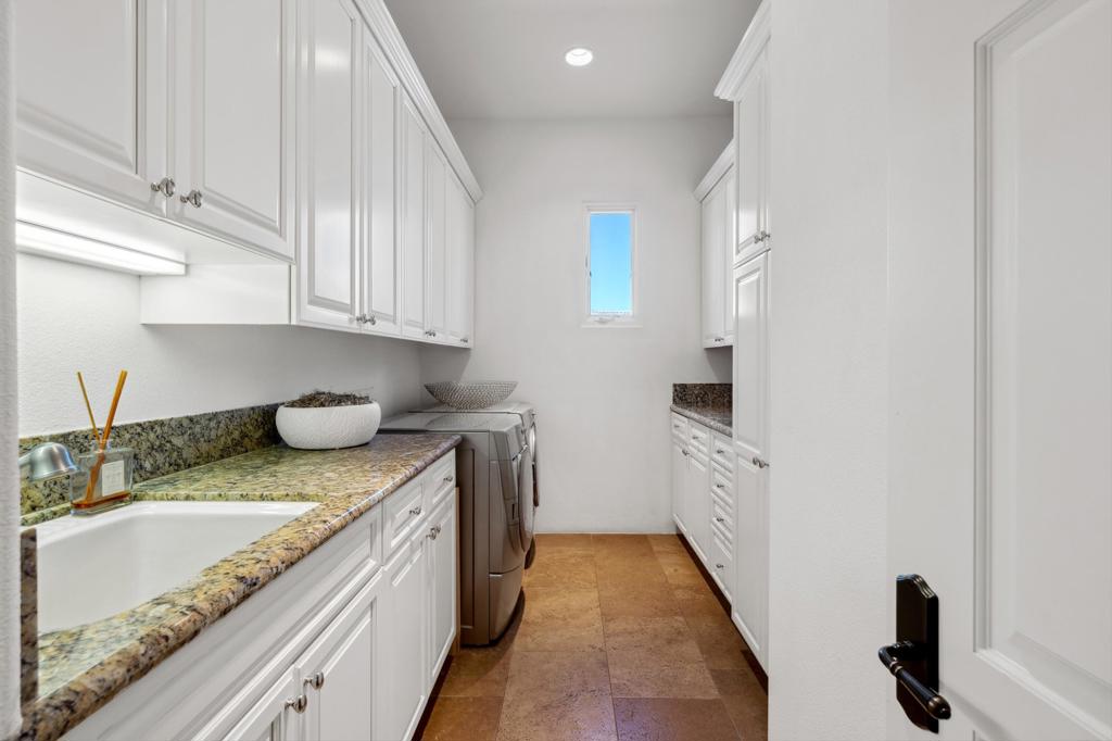 58170 Aracena Property Photo 38