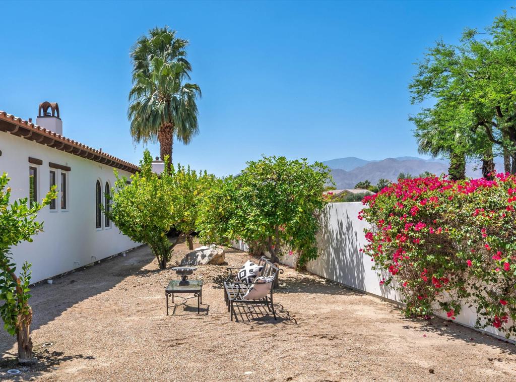 58170 Aracena Property Photo 55
