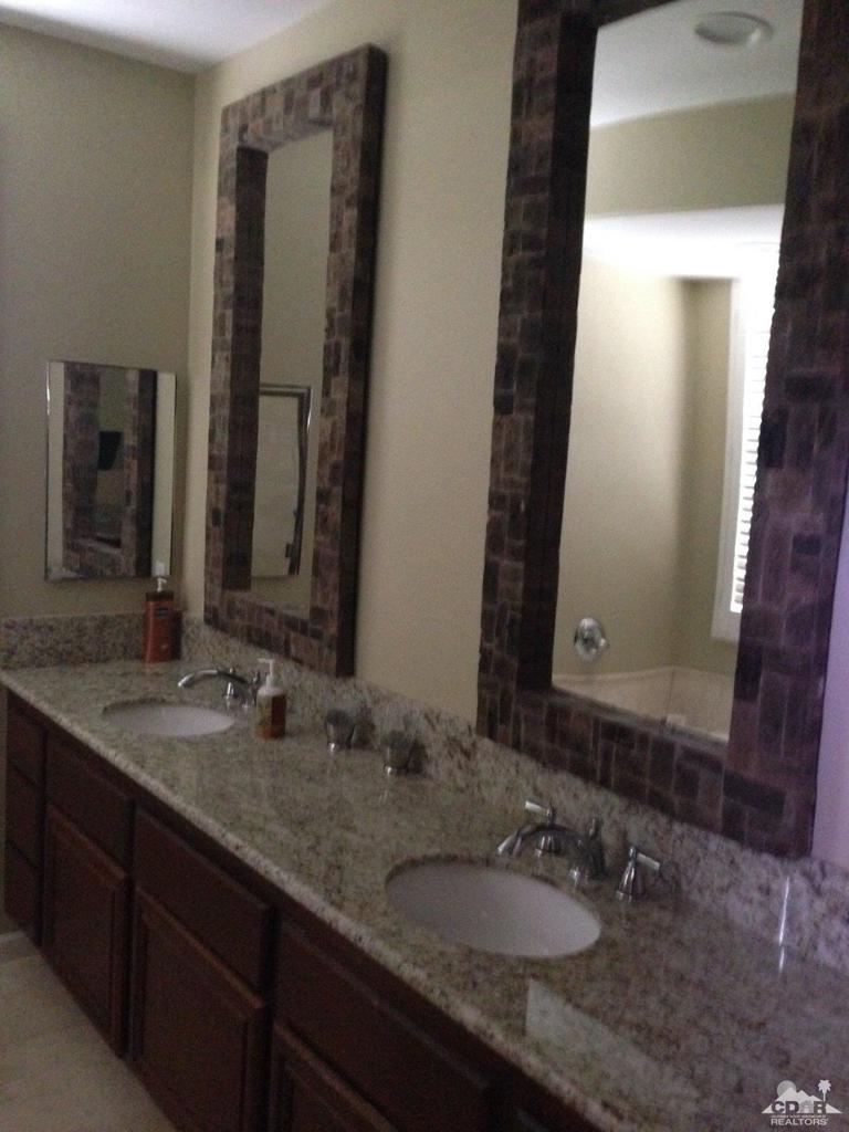 79760 Desert Willow Street Property Photo 11